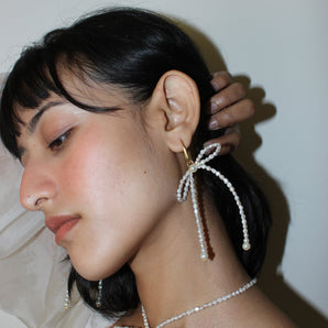 BOW Earrings [Pearls]